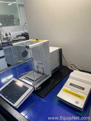Mettler Toledo XPR225DR Electronic Balance Lot 695