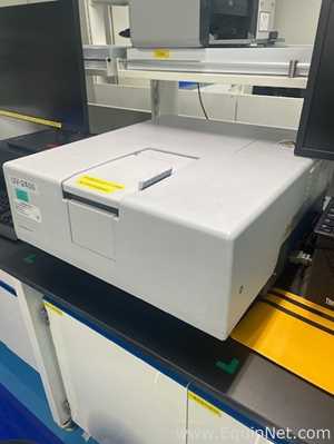 Shimadzu UV2450 UV Visible Spectrophotometer Lot 718