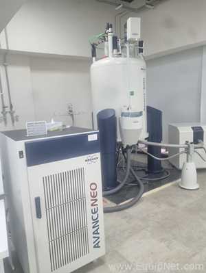 Ressonância Magnética Nuclear Bruker Ascend 600