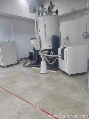 Ressonância Magnética Nuclear Bruker Ascend 600