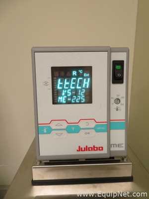 Banho Maria e Circulador Julabo F25