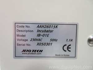 Incubadora Lab Companion IB-01E