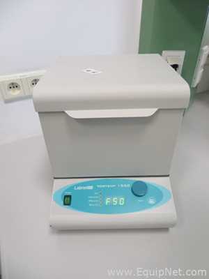 Incubadora Labnet International VorTemp 1550