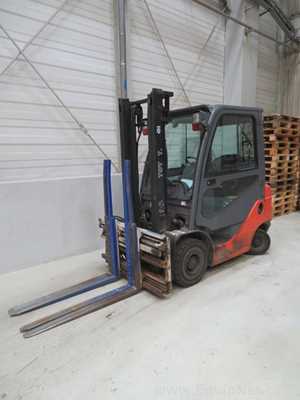 Toyota 02-8FGF18 Forklift Truck