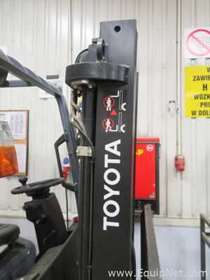Empilhadeira Toyota 7FBEST10