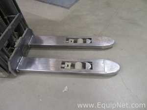 Manipulação de Material Toyota SWE120L