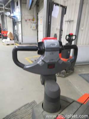 Manipulação de Material Toyota SWE120L