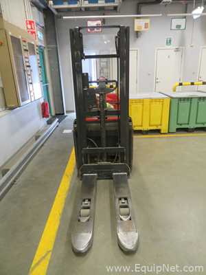Manipulação de Material Toyota SWE120L