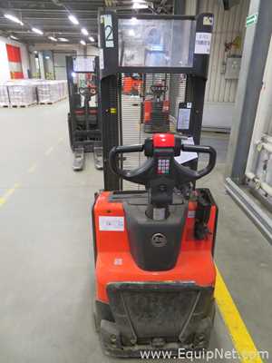 Manipulação de Material Toyota SWE120L