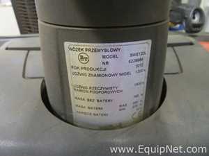 Manipulação de Material Toyota SWE120L