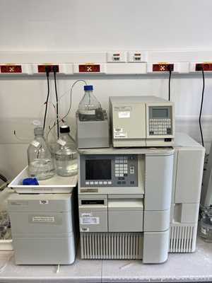 Sistema HPLC Waters Corporation Alliance  2695, 2487 Detector