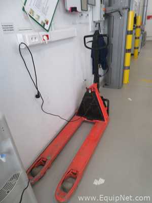 Toyota BT Pro Lifter LHT100 Hand Pallet Truck