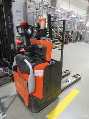 Macaco de Paletes Toyota Requisitos de Ar 2000 KGS