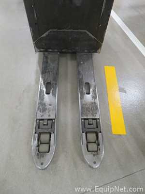 Patín / Transpaletas Toyota Requisitos de aire 2400 KGS
