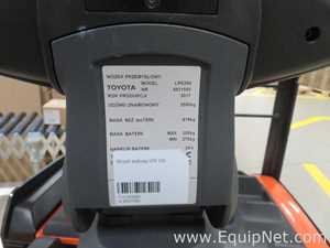 Patín / Transpaletas Toyota Requisitos de aire 2400 KGS