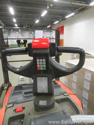 Macaco de Paletes Toyota Requisitos de Ar 2400 KGS