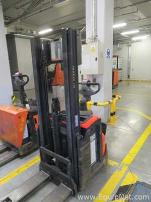 Manipulação de Material Toyota SWE120L