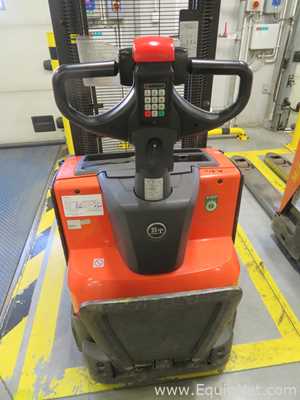 Manipulação de Material Toyota SWE120L