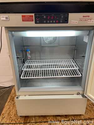 Sanyo Double Stack MIR-153 Incubator
