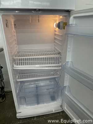 VWR SCRFC-16M Refrigerator with Freezer