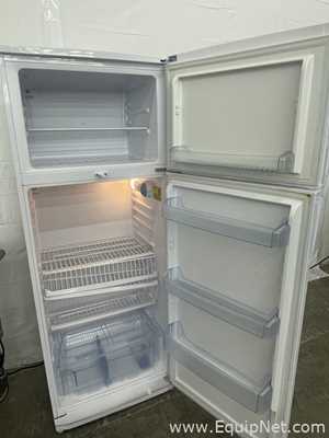 VWR SCRFC-16M Refrigerator with Freezer