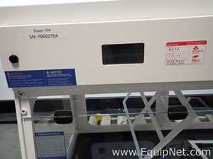 Capela de Exaustão e Fluxo Laminar Cole Parmer FHD-200