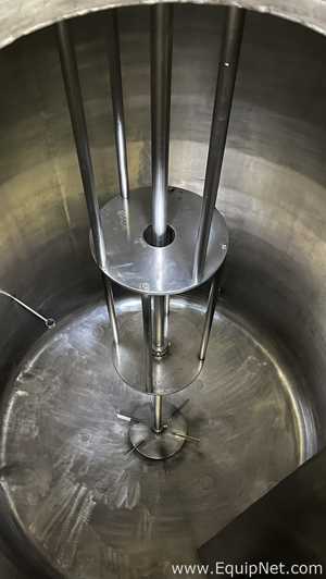 Fermentation and Bioprocess Platform with 4,000 L and 3,000 L Reactors