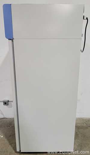 Thermo Scientific UGL2320A Freezer