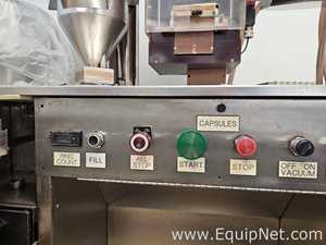 Máquina de Cápsulas Shionogi Quali-Fill Capsule Filling Machine