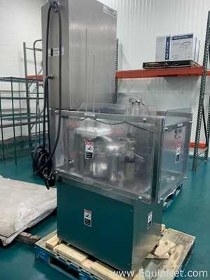 Linha para Envase de Tubos e Copos Modern Packaging SR8DC
