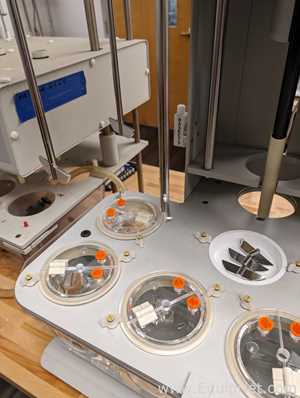 Distek 2100C Dissolution System