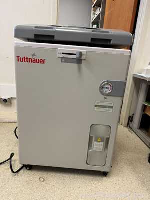 Tuttnauer  T-Lab Eco V85 Autoclave