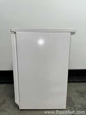 Lot Of Fisher Brand GTFBV05RPSA And 05LREEFSA Isotemp Undercounter Refrigerators