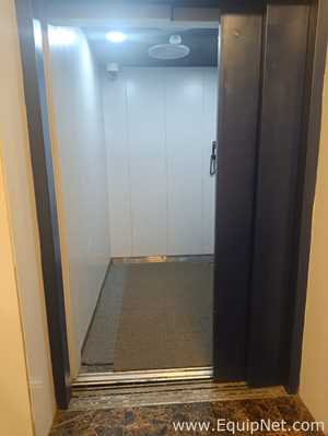 Escalera Mecánica/Elevador Johnson  NA