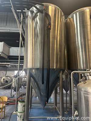 Stainless Steel Vertical Storage Tank Capacity approximately 80 bbl