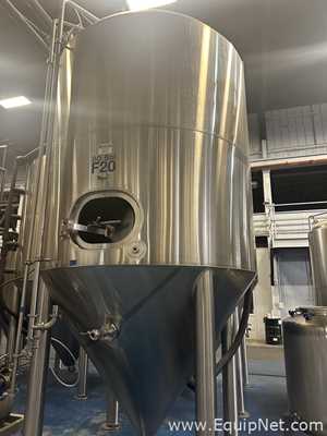 Tanque de Almacenamiento Vertical de Acero Inoxidable Capacidad aproximadamente 80 bbl
