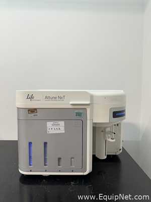 Invitrogen AFC2 Attune NxT Acoustic Focusing Cytometer with Invitrogen CytKick Max Autosampler