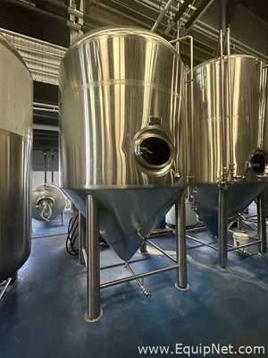 TanqueAlmacenamientoVerticalAceroInoxidable Capacidadaproximadamente 60bbl SpecificBrewingDistilling