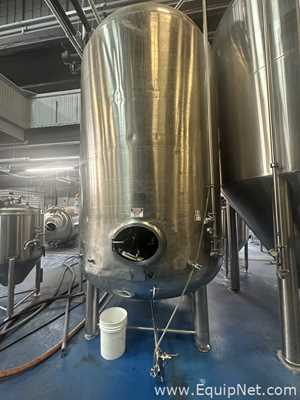 Tanque de Almacenamiento Vertical de Acero Inoxidable Capacidad aproximadamente 80 bbl