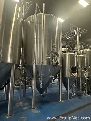 JVNW Stainless Steel Vertical Storage Tank Capacity approximately 80 bbl