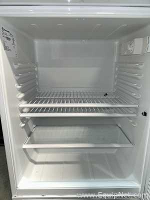 Lot Of Fisher Brand GTFBV05RPSA And 05LREEFSA Isotemp Undercounter Refrigerators