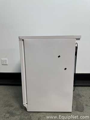 Lot Of Fisher Brand GTFBV05RPSA And 05LREEFSA Isotemp Undercounter Refrigerators