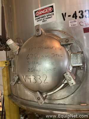 Tanque Acero inoxidable  . 6,750 Galones