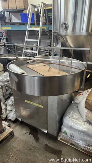 Combinação Envasadora-Tampadora Monobloco  Zhangjiagang City Drink Machinery Co Ltd PXDGY18186