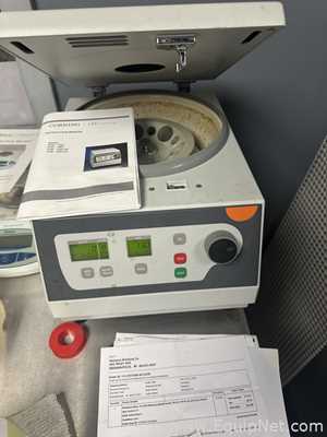 Centrífuga para Laboratórios Corning LSE