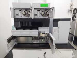 HPLC Shimadzu SIL-30ACMP