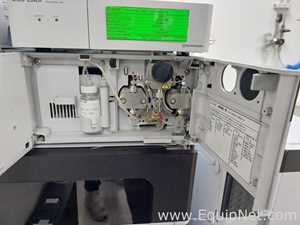 HPLC Shimadzu SIL-30ACMP