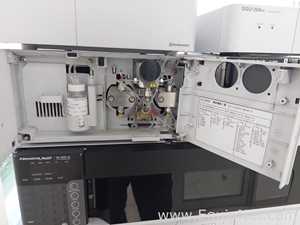 HPLC Shimadzu SIL-30ACMP