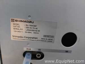 HPLC Shimadzu SIL-30ACMP