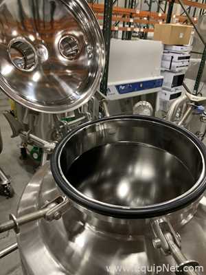 Precision Stainless 300 Liter Insulated Mobile Mixing Tank - V-3122A